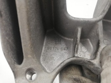 UCHYCENÍ DRŽÁK MOTORU OPEL KARL 1,0 95174547