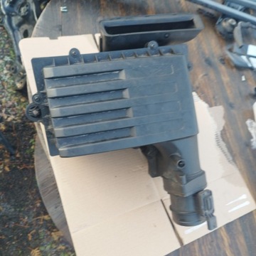 POUZDRO FILTRU VZDUCHU 5Q0129607AE 5Q0129601AG AUDI A3 8V GOLF 7