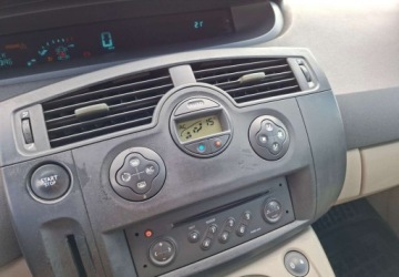 Renault Scenic II 1.4 i 16V 98KM 2004 Renault Scenic Zarejestrowany - ubezpieczony - benzyna 1.4 Benzyna 98KM, zdjęcie 26