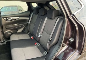 Nissan Qashqai II Crossover 1.6 dCi 130KM 2016 Nissan Qashqai panorama, kamera cofania, nawigacja 1.6 Diesel 130KM, zdjęcie 28