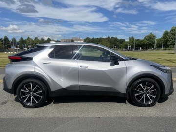 Toyota C-HR II SUV 1.8 Hybrid 140KM 2025 Od ręki - Style 1.8 Hybrid 140KM | Podgrzewane fotele!, zdjęcie 2