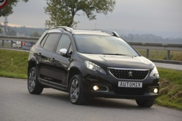 Peugeot 2008 I SUV Facelifting 1.2 PureTech 82KM 2017 Peugeot 2008 1.2 doinwestowany Android Auto Car, zdjęcie 12