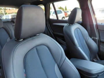 BMW X1 F48 2021 BMW X1 M Pakiet Panorama Automat Navi Kamera 2.0 Benzyna 178KM, zdjęcie 18