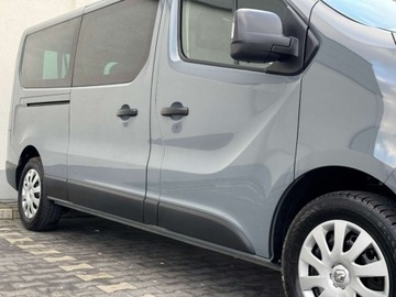 Renault Trafic III Combi 2.0 dCi  150KM 2023 Renault Trafic Long 9 osobowy 2.0 DCI 150 KM Rok 2023 Przewoz osob niepeln, zdjęcie 12