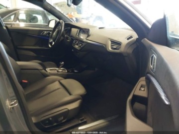 BMW Seria 2 G42-U06 2022 BMW Seria 2 2022 r., 2,0L GRAN COUPE I XDRIVE 2.0 Benzyna 228KM, zdjęcie 8