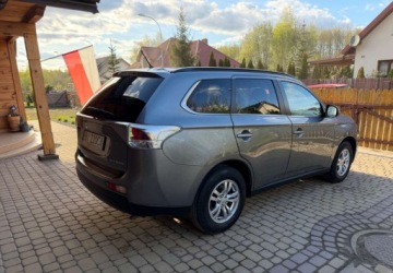 Mitsubishi Outlander III 2013 Mitsubishi Outlander Outlander 2.3 D 150 KM zadbany pozadny woz 2.3, zdjęcie 13