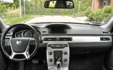 Volvo V70 III Kombi Facelifting 2.0 D4 DRIVE-E 181KM 2014 Volvo V70 2,0d (181KM) Automat Bezwypadkowy Lift 2014 r. 2.0 Diesel 181KM, zdjęcie 9