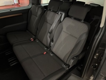 Toyota Proace II Furgon Medium 2.0 D-4D 177KM 2022 Toyota PROACE VERSO 2.0 D4-D Medium Family Toyota, zdjęcie 10
