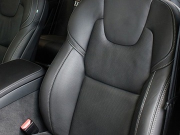 Volvo V90 II Plug-In Facelifting 2.0 T8 Plug-In Hybrid 455KM 2025 VOLVO V90 T8 AWD Ultra Bright Combi 2.0 (455KM) 2025, zdjęcie 3