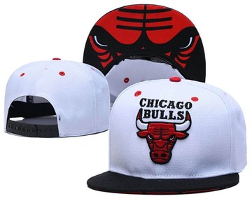 Бейсбольная кепка Chicago Bulls с плоскими полями