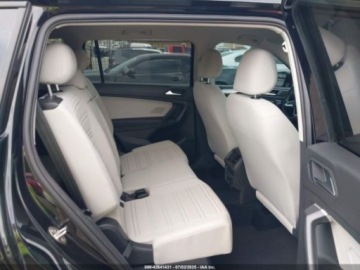 Volkswagen Tiguan II 2022 Volkswagen Tiguan 2022r., 2.0T S, od ubezpieczalni 2.0 Benzyna 185KM, zdjęcie 9