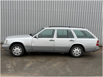 Mercedes W124 Sedan 2.5 D 113KM 1995 Mercedes-Benz W124 E 250, zdjęcie 12