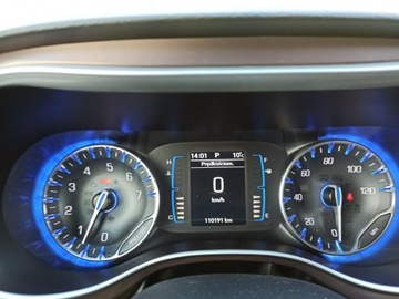 Chrysler Pacifica II 2017 Chrysler Pacifica dla niepełnosprawnych, winda, zdjęcie 20