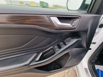 Ford Focus IV Kombi 1.5 EcoBlue 120KM 2019 Ford Focus 1.5 120Ps Vignale Skora Navi Alu Ledy Piekny Gwarancja 1.5, zdjęcie 11