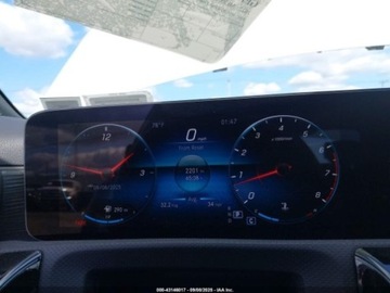 Mercedes Klasa A W177/V177 2022 Mercedes-Benz Klasa A A220 4matic 2.0 Benzyna 188KM, zdjęcie 11