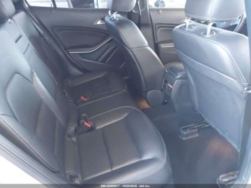 Mercedes GLA I 2017 Mercedes-Benz GLA 2018 MERCEDES-BENZ GLA 250 4MATIC 2.0 Benzyna 208KM, zdjęcie 10