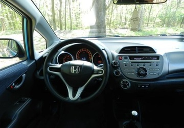 Honda Jazz III 1.2 i-VTEC 90KM 2010 Honda Jazz sliczna zadbana niezawodna, zdjęcie 6