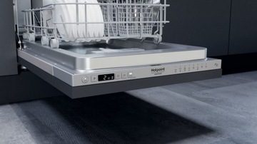 Посудомоечная машина HOTPOINT-ARISTON HSIC3T127C