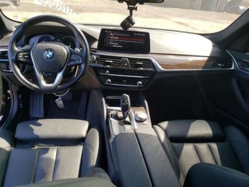 BMW Seria 5 G30-G31 2019 BMW Seria 5 2019, 2.0L, 4x4, od ubezpieczalni, zdjęcie 7