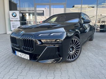 BMW Seria 7 G70 Sedan 3.0 40d 299KM 2024 740d xDrive Limousine, zdjęcie 4