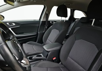 Kia Ceed III Kombi Facelifting 1.5 T-GDI 160KM 2022 Kia Ceed 1WL SalonPL VAT23 Czujniki Tyl Kamera Grupa Adamowscy 1.5 Benzyna, zdjęcie 10