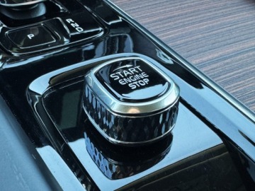 Volvo XC60 II 2023 Volvo XC 60 B4 D AWD Plus Dark | Serwis ASO | Salo, zdjęcie 18