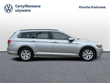 Volkswagen Passat B8 Variant Facelifting 2.0 TDI SCR 150KM 2023 Volkswagen Passat |Podgrzewana Kierownica| Masaż|, zdjęcie 5