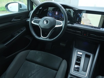 Volkswagen Golf VIII Hatchback Plug-In-Hybrid 1.4 TSI 204KM 2022 VW Golf 1.4 TSI eHybrid, Salon Polska, zdjęcie 6