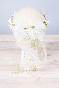 ВЕНОК С ЦВЕТАМИ И КРИСТАЛЛАМИ