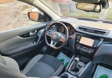 Nissan Qashqai II Crossover Facelifting 1.3 DIG-T 140KM 2021 Nissan Qashqai Panorama Kamera 360 Hands Free GetHelp 1.3 Benzyna, zdjęcie 9