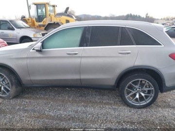 Mercedes GLC C253 2020 Mercedes-Benz GLC 2020 r., 2,0L 4 MATIC 2.0 Benzyna 255KM, zdjęcie 14