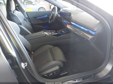 BMW Seria 5 G90-91 2025 BMW M5 2025 4.4l 4.4 Hybryda 577KM, zdjęcie 9