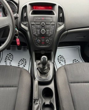 Opel Astra J Hatchback 5d Facelifting 1.6 Twinport ECOTEC 115KM 2015 Opel Astra salon Polska , I wlasciciel, kamera cofania 1.6 Benzyna 115KM, zdjęcie 4