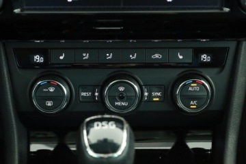 Skoda Superb III Kombi 2.0 TDI 190KM 2016 Skoda Superb 2.0 TDI, Salon Polska, Serwis ASO, zdjęcie 9