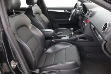 Audi A3 8P Hatchback 3d 2.0 TDI PD 170KM 2007 Audi A3 2.0 TDI, 167 KM, Klima, Klimatronic, zdjęcie 8