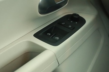 Volkswagen up! Hatchback 5d Facelifting 1.0 60KM 2018 VW Up! 1.0 MPI, Salon Polska, Klima, zdjęcie 11