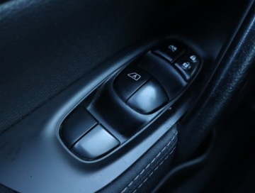 Nissan Qashqai II Crossover 1.2 DIG-T 115KM 2014 Nissan Qashqai 1.2 DIG-T, Klima, Klimatronic, zdjęcie 15