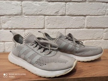 ЖЕНСКИЕ СЕРЫЕ КРОССОВКИ ADIDAS FLASHBACK R 38 2/3
