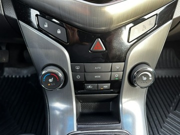 Chevrolet Cruze Kombi 1.4T DOHC 140KM 2012 Chevrolet Cruze Rej. 2014 Navi Grzane fotele, zdjęcie 24
