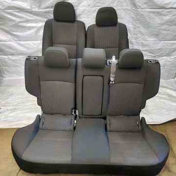Mitsubishi Lancer VIII fotele kanapa komplet