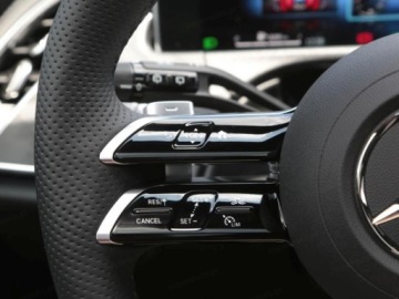 Mercedes Klasa E W214 Sedan 2.0 220d 197KM 2026 E Klasa 220 d 4-Matic AMG 2.0 (197KM) 2026, zdjęcie 9