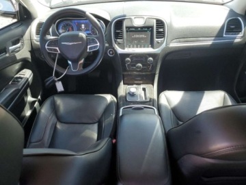 Chrysler 300C II 2022 Chrysler 300 Touring L 2022 3.6l 3.6 Benzyna 292KM, zdjęcie 8