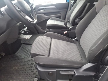 Volkswagen Caravelle T6 2025 Volkswagen Caravelle Life 2.0 TDI 150 KM AUTOMAT L, zdjęcie 17