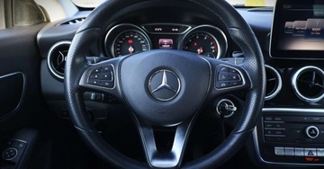 Mercedes CLA C117 Coupe Facelifting 1.6 180 122KM 2017 Mercedes-Benz CLA (Nr.107) 1.6 122 KM Automat Klima Parktrnik Tempomat Gwa, zdjęcie 19