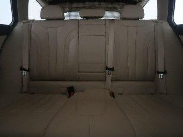 BMW Seria 5 G30-G31 Touring 520d 190KM 2018 BMW 520 4x4 automat pamorama full LED jasne skóry, zdjęcie 17