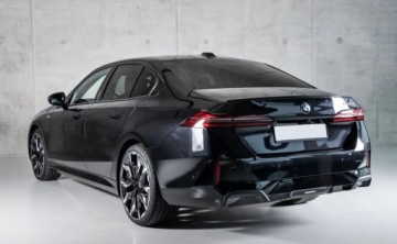 BMW Seria 5 G90-91 2026 BMW Seria 5 540d xDrive, Panorama, M sport, Pakiet Travel, Bowers, 21 cali, zdjęcie 9