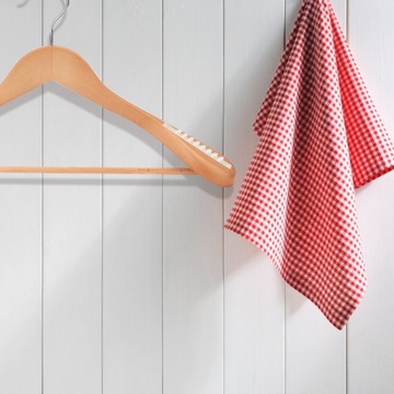 ВЕШАЛКА ДЛЯ ОДЕЖДЫ ВЕТРОЗАЩИТНАЯ С КЛЕЕННОЙ РУЧКОЙ