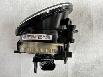 2H0941700A HALOGEN PRAVÝ VW AMAROK