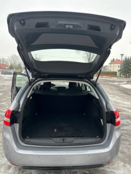 Peugeot 308 II SW Facelifting 1.5 BlueHDI 130KM 2021 Peugeot 308 SW 1.5 BlueHDi I-Cockpit Navi Kamera PDC, zdjęcie 12