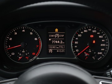 Audi 2010 Audi A1 1.4 TFSI, Salon Polska, Skóra, Xenon, zdjęcie 10